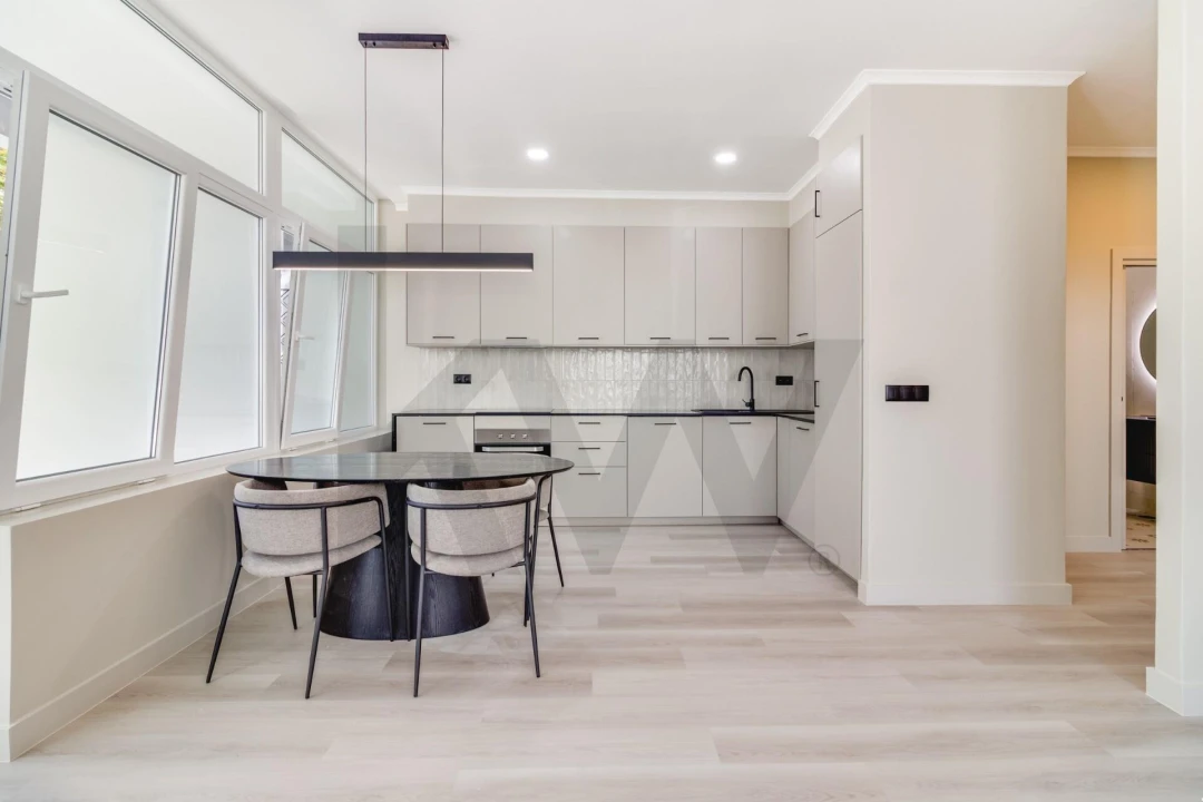 Apartamento T2 para Venda em Sacavém e Prior Velho Foto 5