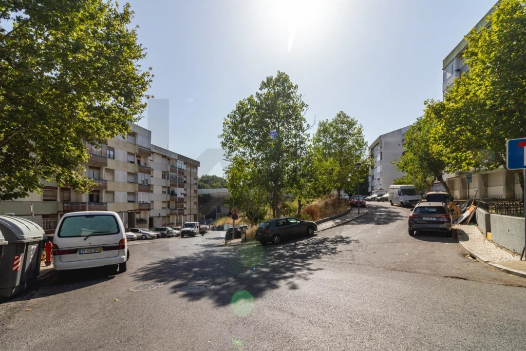 Apartamento T2 para Venda em Sacavém e Prior Velho Foto 14