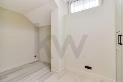 Apartamento T2 para Venda em Sacavém e Prior Velho