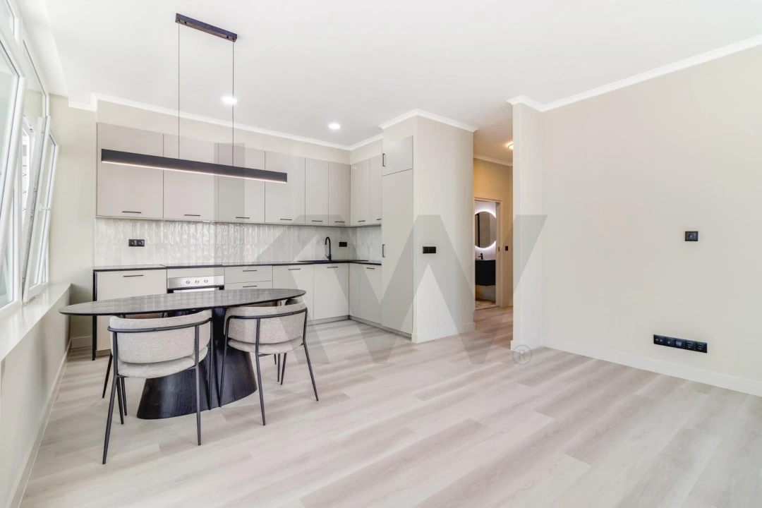 Apartamento T2 para Venda em Sacavém e Prior Velho Foto 4