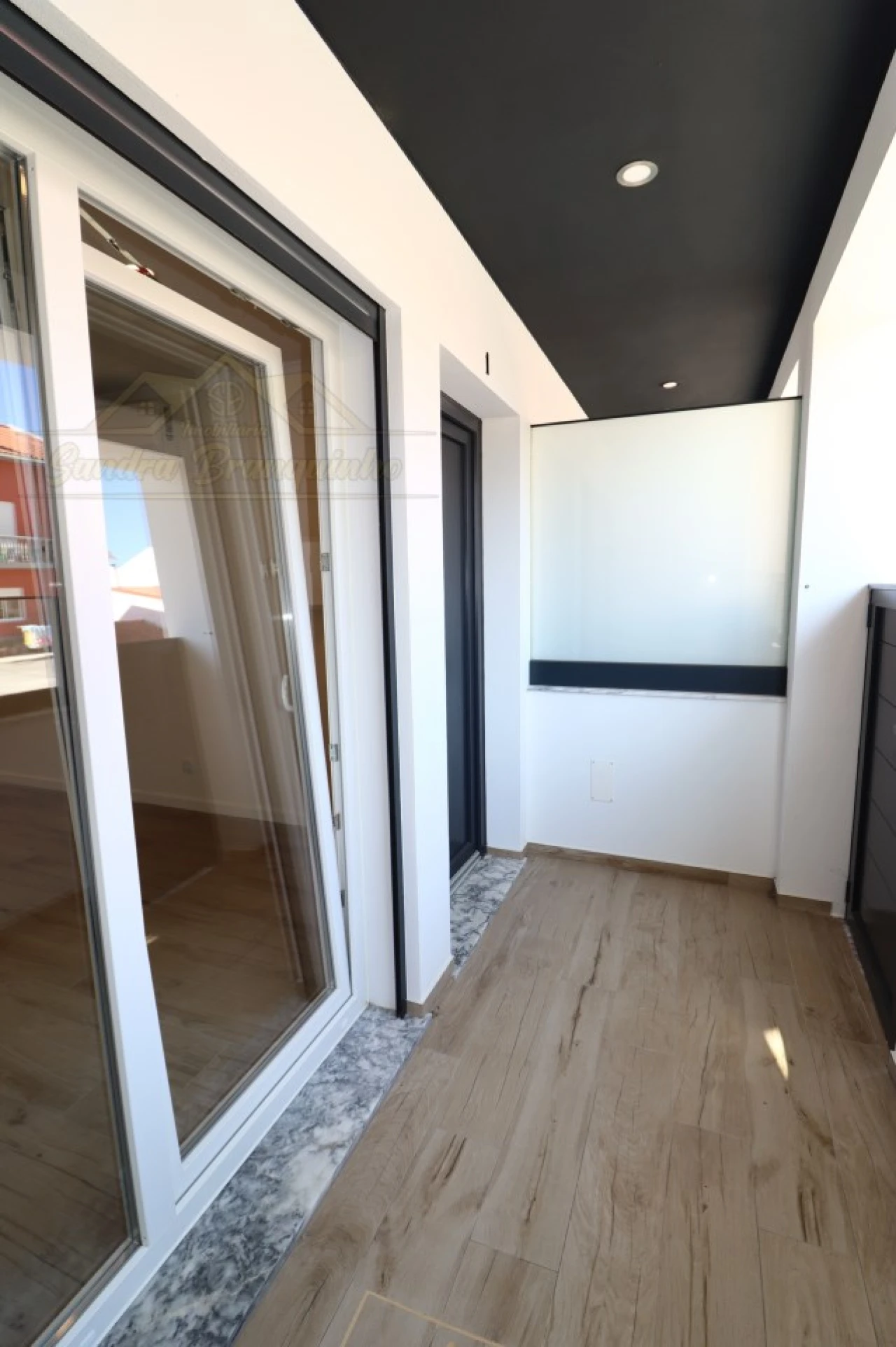 Apartamento T1 para Venda em Alfeizerão Foto 9