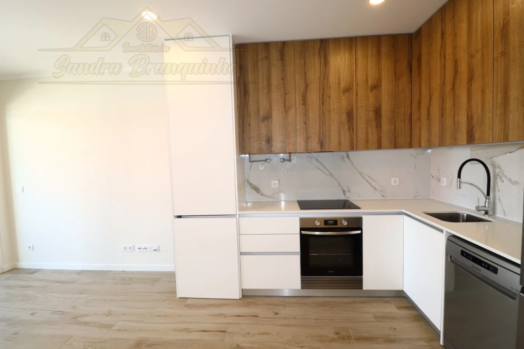 Apartamento T1 para Venda em Alfeizerão Foto 14