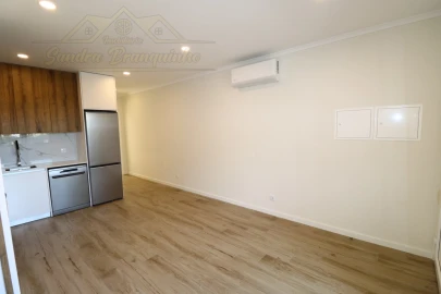 Apartamento T1 para Venda em Alfeizerão