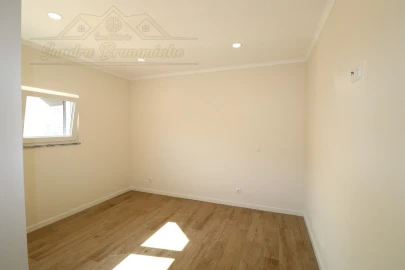 Apartamento T1 para Venda em Alfeizerão