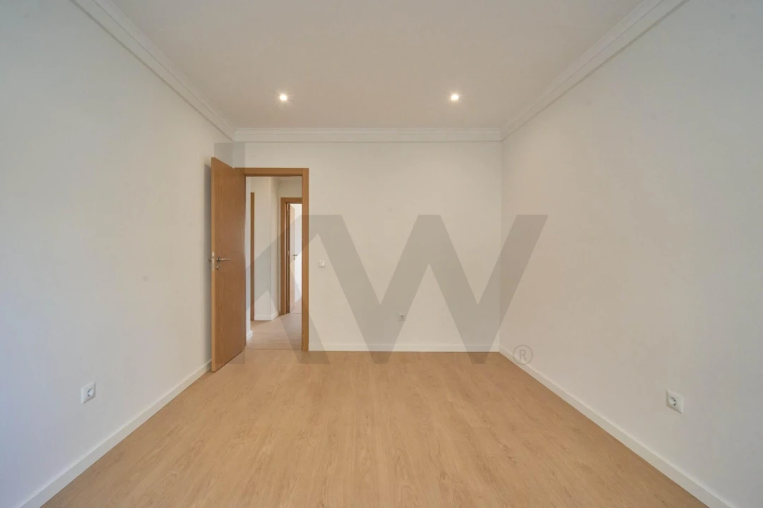Apartamento T3 para Venda em Odivelas Foto 14