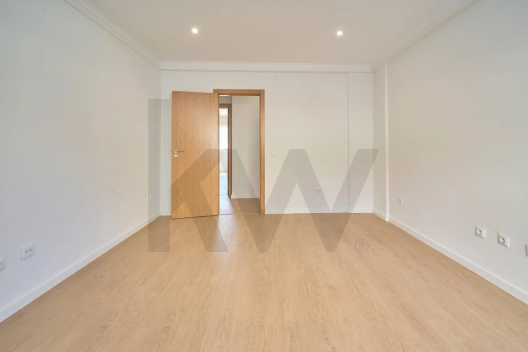 Apartamento T3 para Venda em Odivelas Foto 4