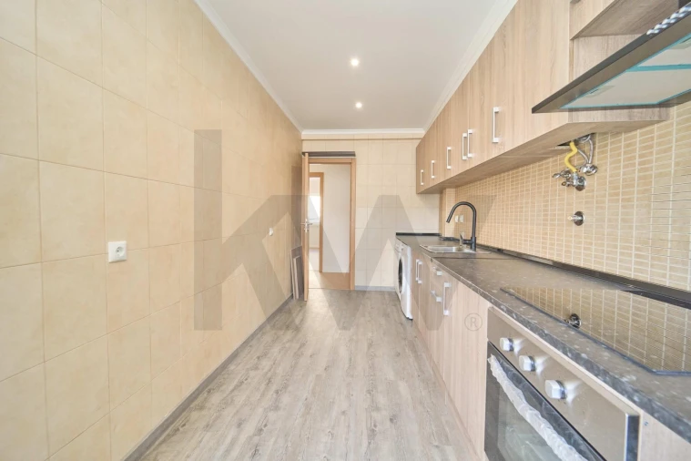 Apartamento T3 para Venda em Odivelas Foto 6
