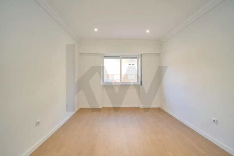 Apartamento T3 para Venda em Odivelas Foto 12