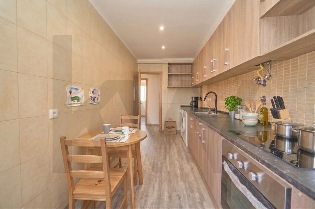Apartamento T3 para Venda em Odivelas Foto 5
