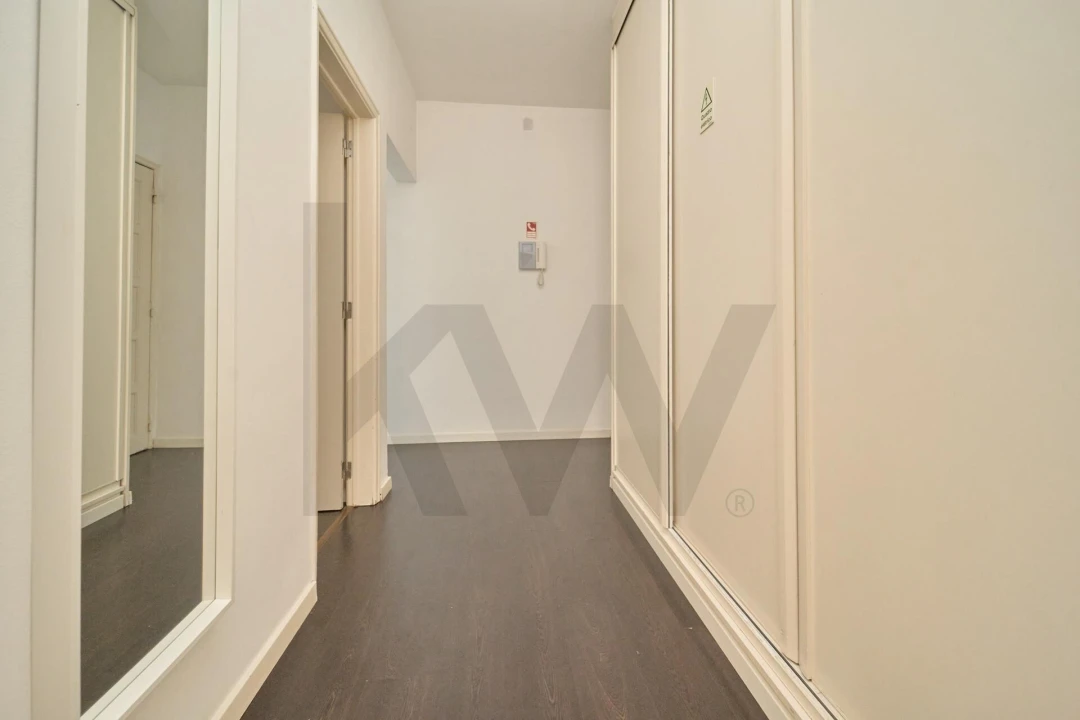 Apartamento T1 para Venda em São Vicente Foto 11