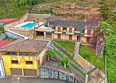 Moradia T8 para Venda em Penacova