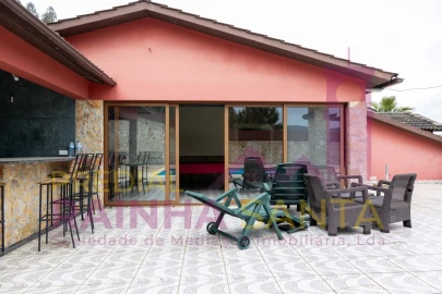 Moradia T8 para Venda em Penacova