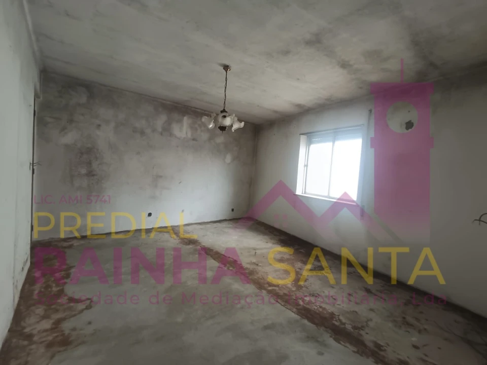 Moradia T4 para Venda em Lousã e Vilarinho Foto 12