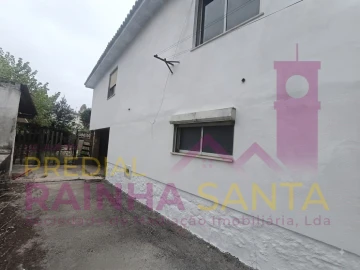 Moradia T4 para Venda em Lousã e Vilarinho