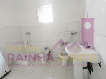 Moradia T4 para Venda em Lousã e Vilarinho