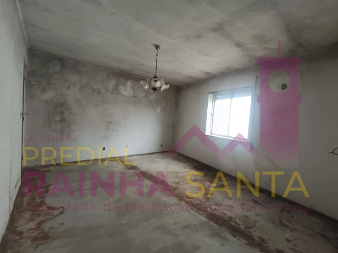 Moradia T4 para Venda em Lousã e Vilarinho Foto 12