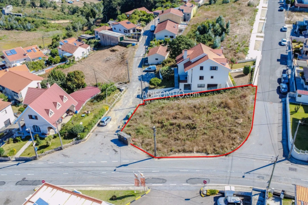 Terreno para Venda em Foz do Sousa e Covelo Foto 2