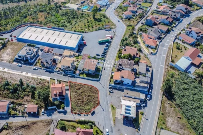 Terreno para Venda em Foz do Sousa e Covelo
