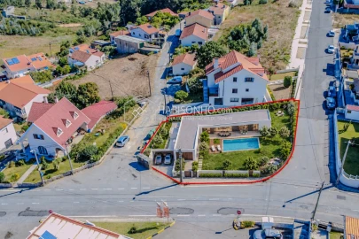 Terreno para Venda em Foz do Sousa e Covelo