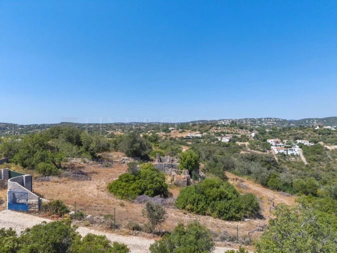Terreno para Venda em Santa Barbara de Nexe Foto 11