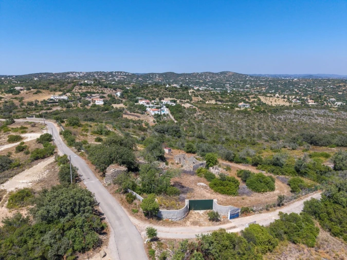 Terreno para Venda em Santa Barbara de Nexe Foto 3
