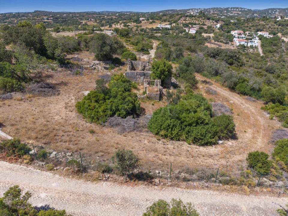 Terreno para Venda em Santa Barbara de Nexe Foto 10