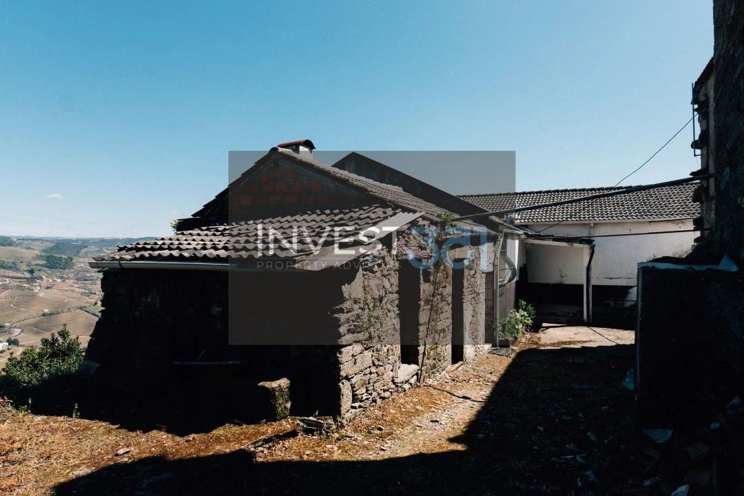 Moradia T4 para Venda em Sever Foto 4