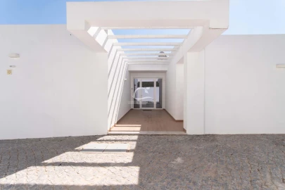 Moradia T3 para Venda em Loule (São Clemente)