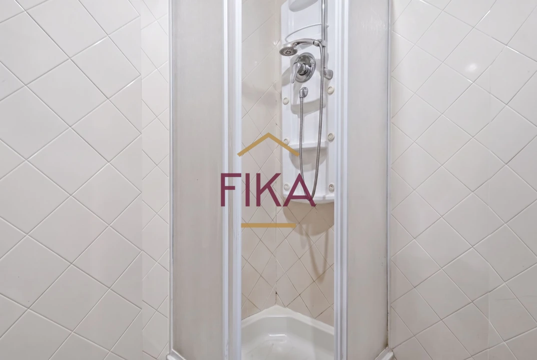 Apartamento T3 para Venda em Seixal Foto 18