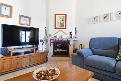 Apartamento T3 para Venda em Seixal