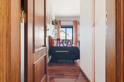 Apartamento T3 para Venda em Seixal