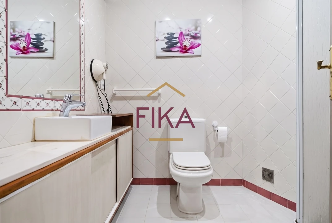 Apartamento T3 para Venda em Seixal Foto 17