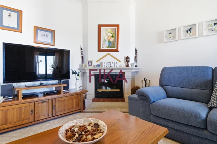 Apartamento T3 para Venda em Seixal Foto 5