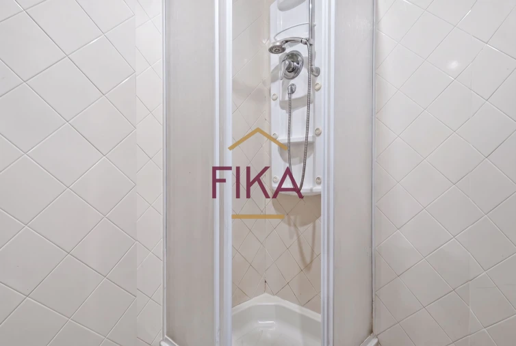Apartamento T3 para Venda em Seixal Foto 18