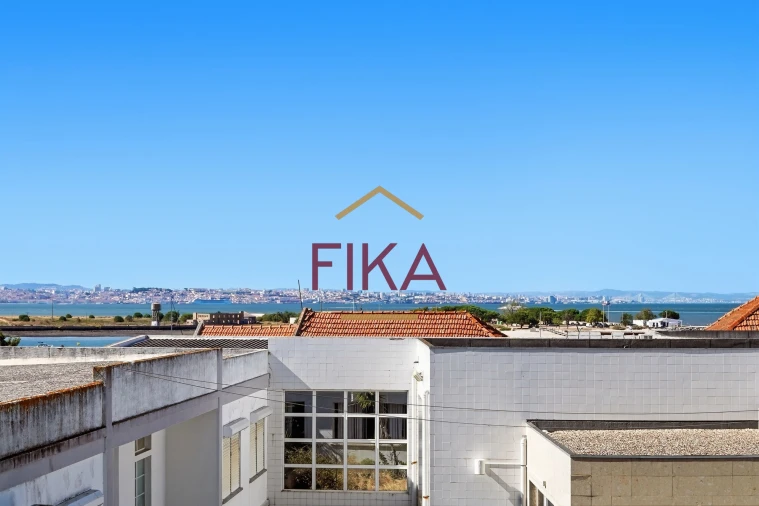 Apartamento T3 para Venda em Seixal Foto 8