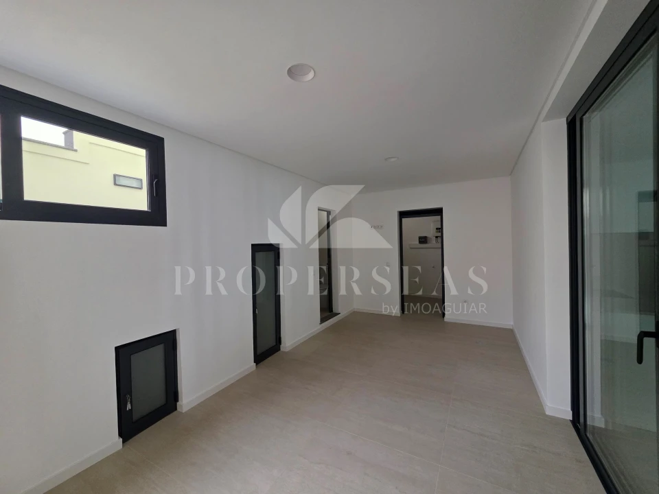 Moradia T4 para Venda em São Martinho Foto 32