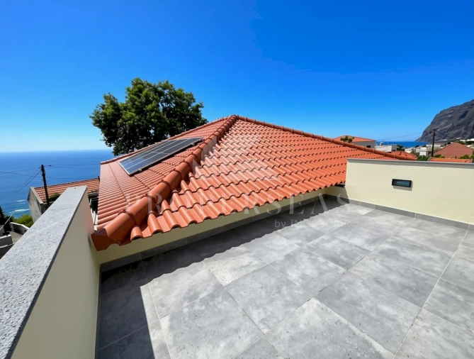 Moradia T4 para Venda em São Martinho Foto 5
