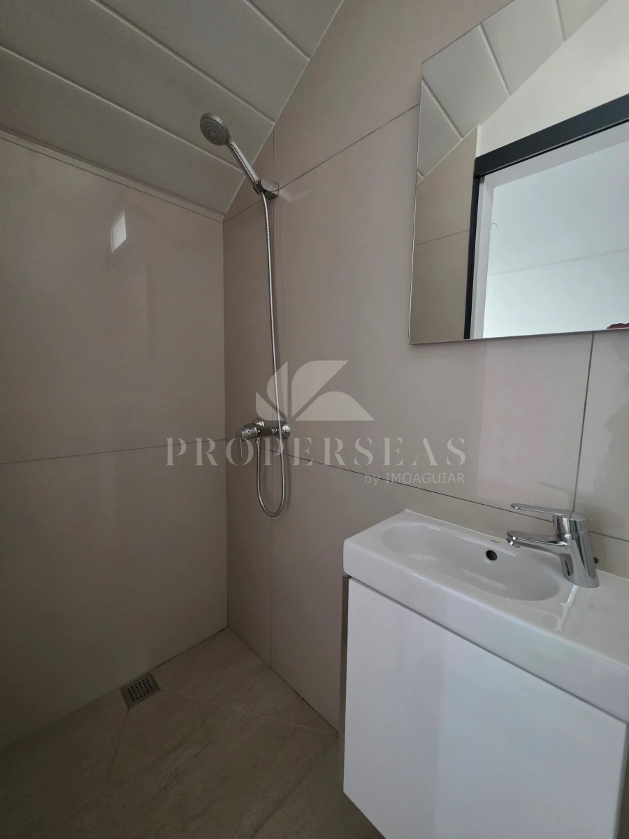 Moradia T4 para Venda em São Martinho Foto 31