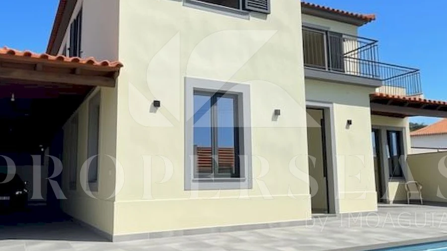 Moradia T4 para Venda em São Martinho