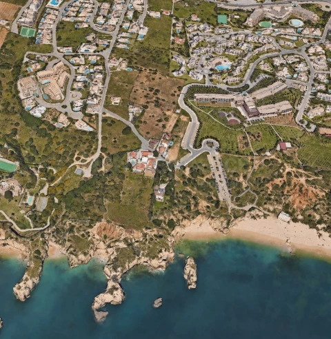 Moradia T5 para Venda em Albufeira e Olhos de Água