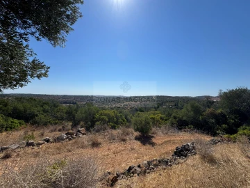 Terreno para Venda em Lagos (São Sebastião e Santa Maria)