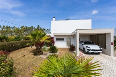 Moradia T3 para Venda em Nadadouro