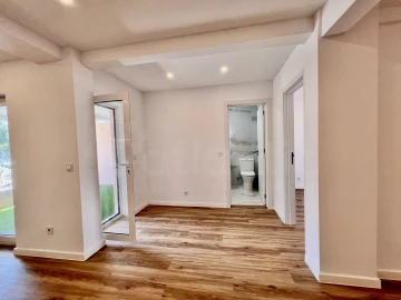 Apartamento T2 para Venda em Agualva e Mira-Sintra