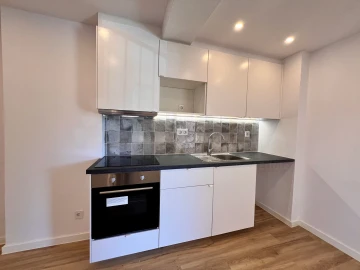 Apartamento T2 para Venda em Agualva e Mira-Sintra
