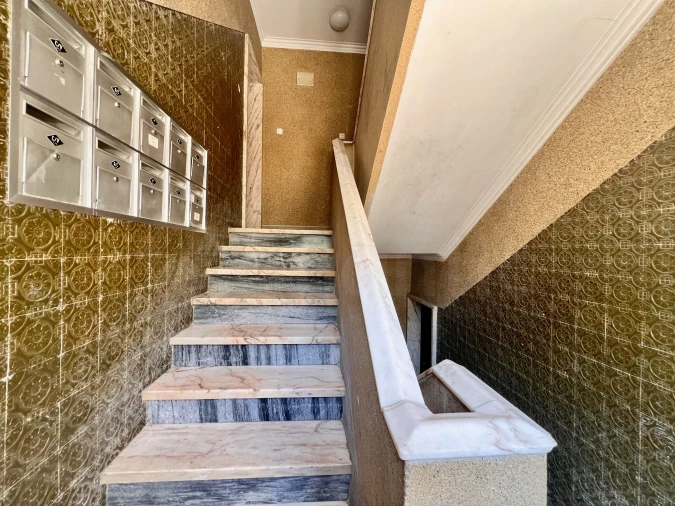 Apartamento T2 para Venda em Agualva e Mira-Sintra Foto 25