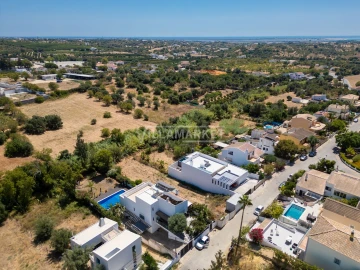 Terreno para Venda em Quelfes