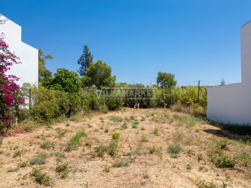 Terreno para Venda em Quelfes