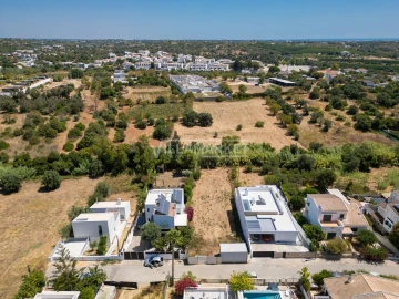 Terreno para Venda em Quelfes