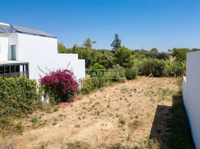 Terreno para Venda em Quelfes Foto 19