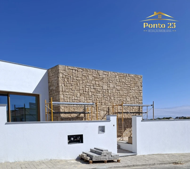 Moradia T3 para Venda em Porto Santo Foto 8